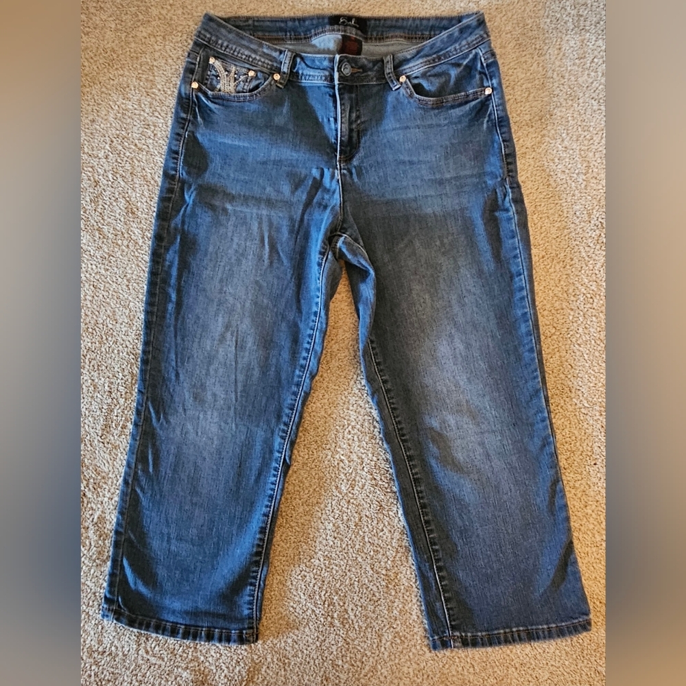 Earl Jeans Women's Capri's Blue Denim